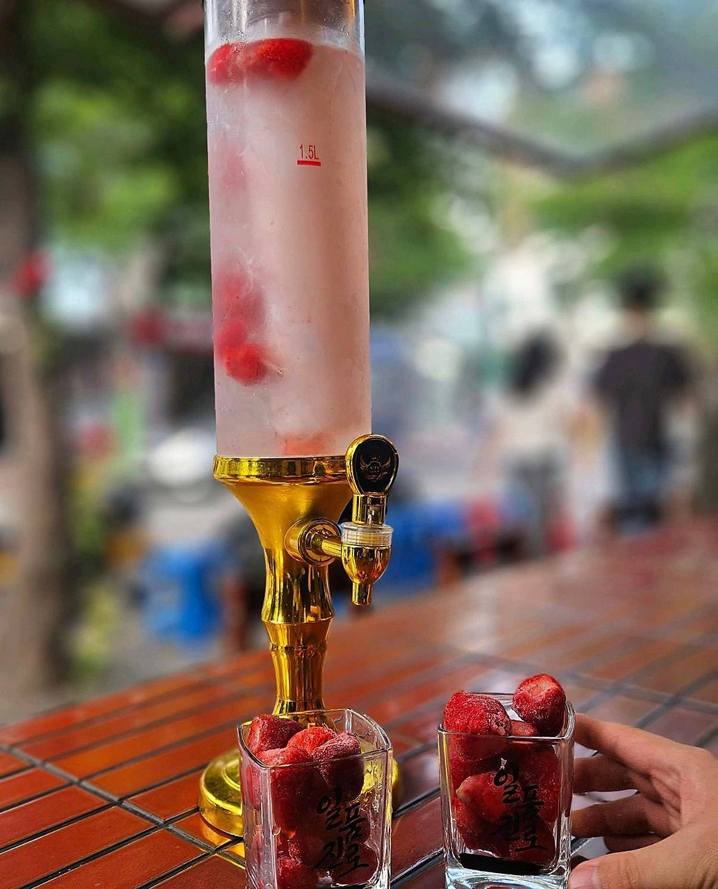 草莓玛格丽饮品塔