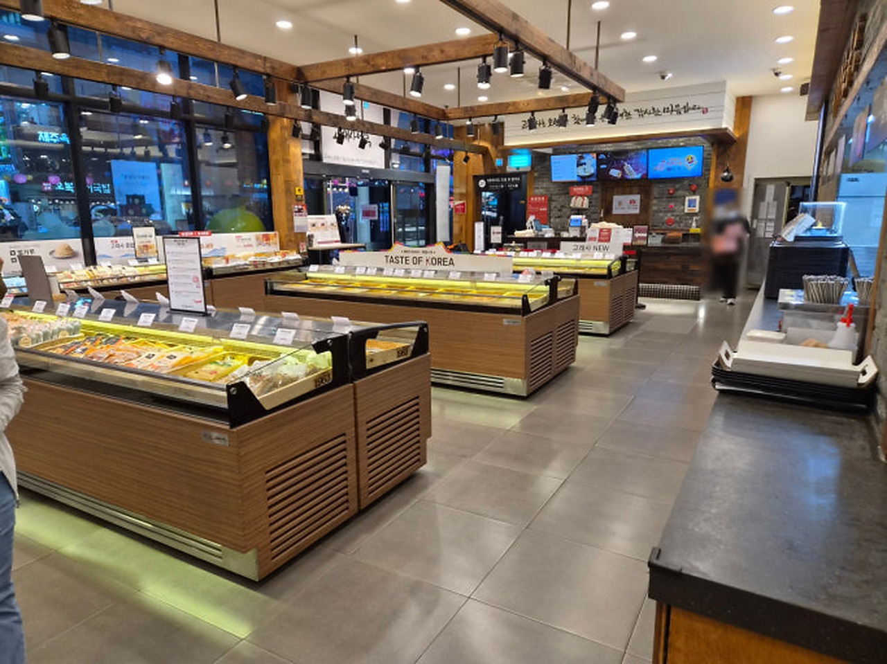 Goraesa店内鱼饼自选区