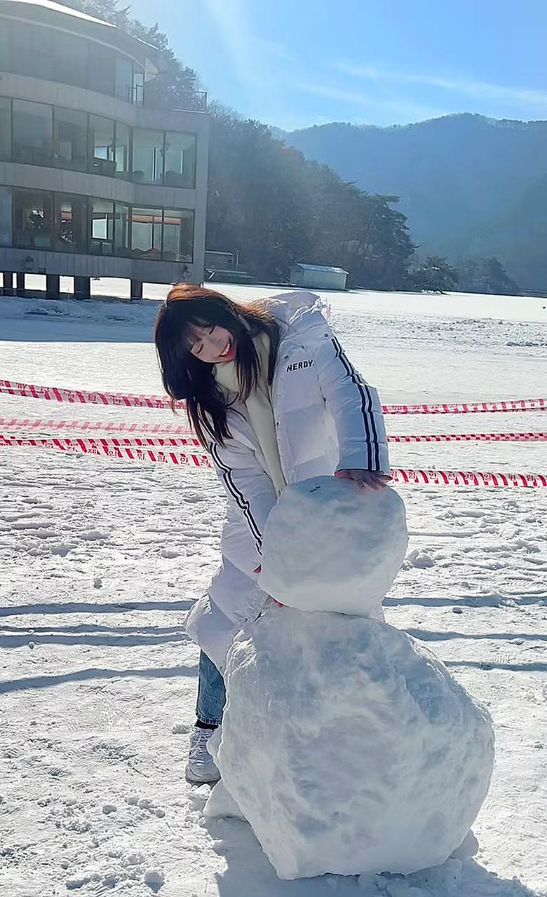 山井湖冰面堆雪人体验