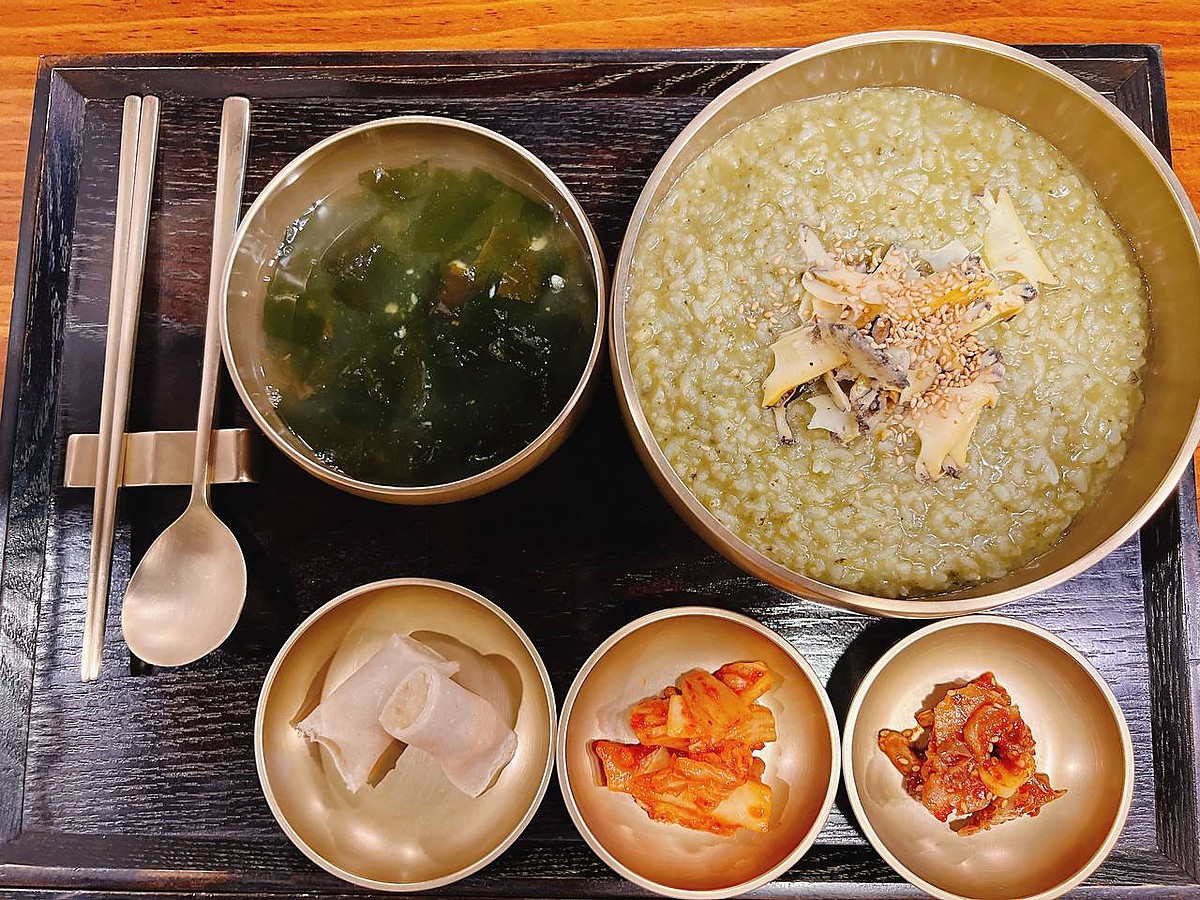 鲍鱼石锅拌饭 테왁照片2