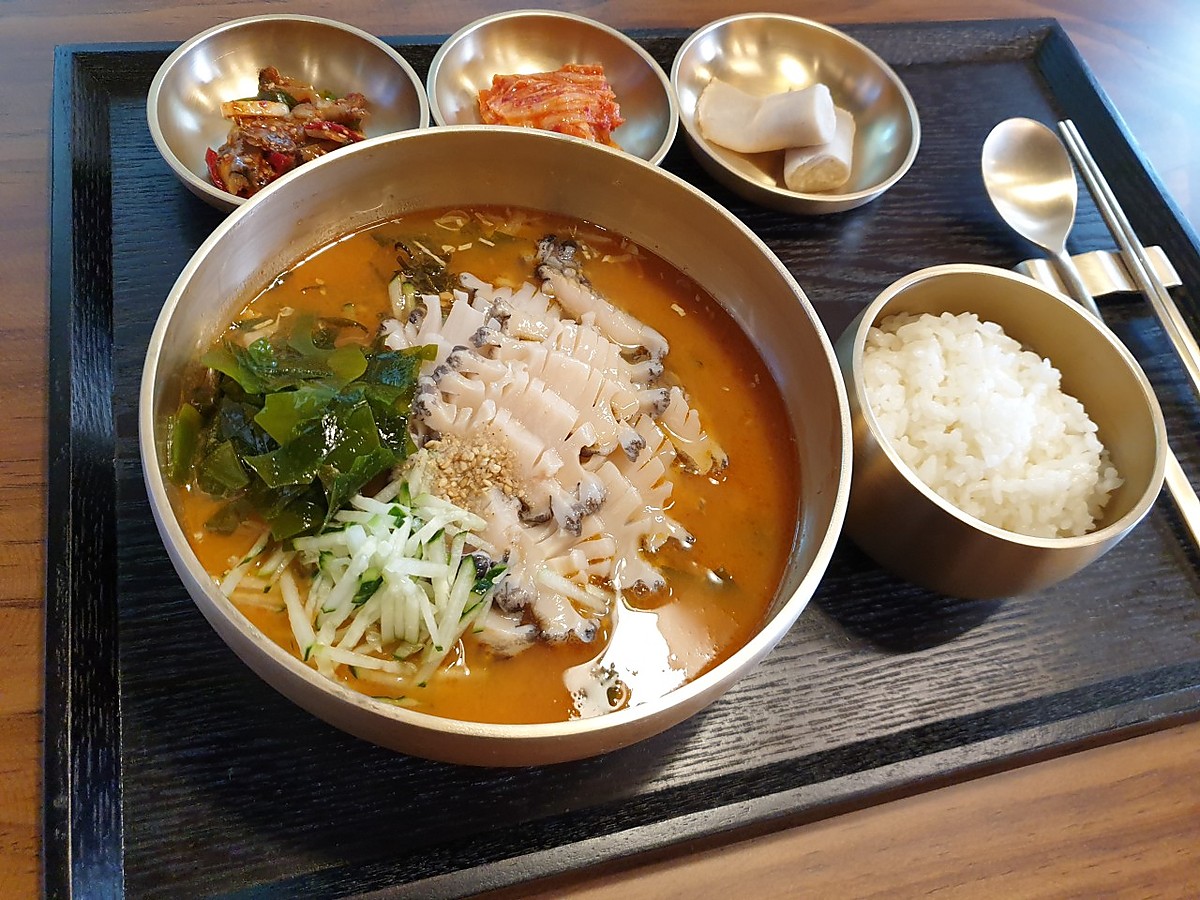 Tewak 鲍鱼水拌海鲜套餐
