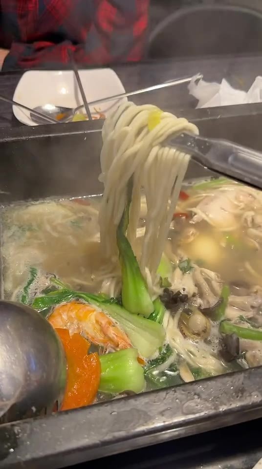 海鲜锅与面条