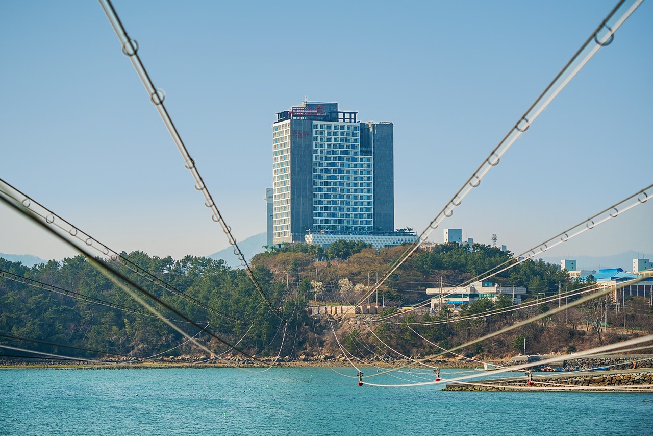 丽水 Ramada ZipTrek 高空滑索：照片1