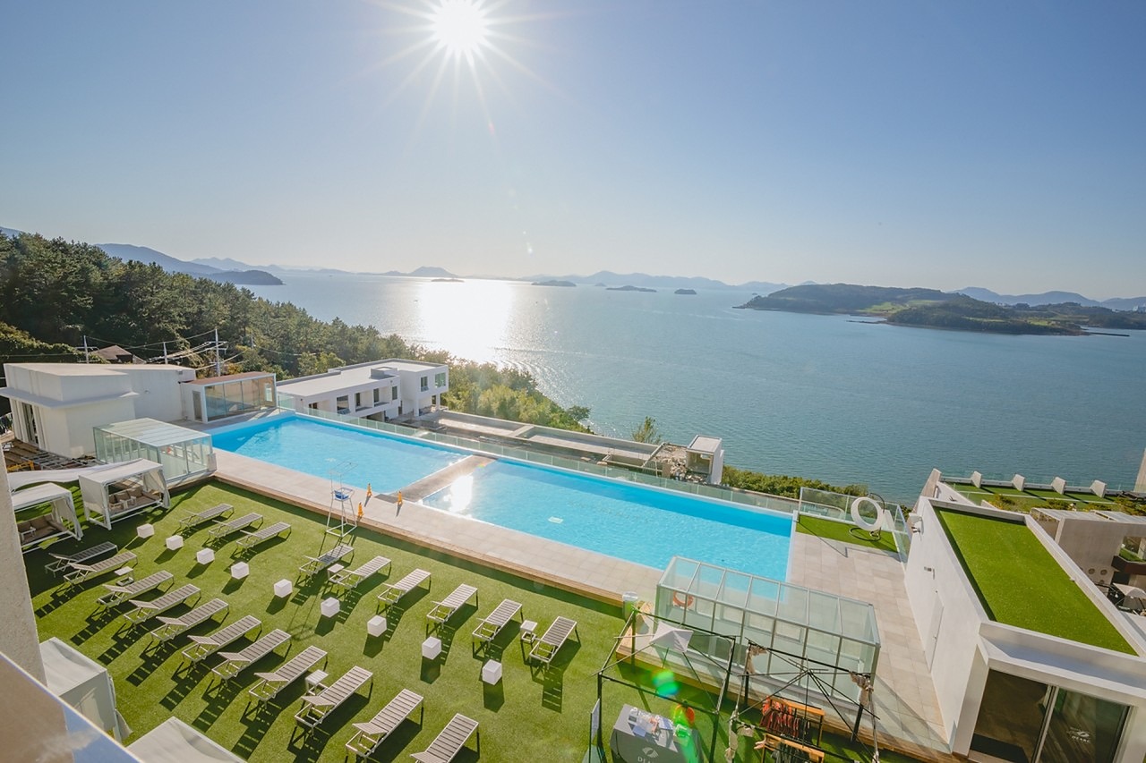 丽水 Dearc Resort 顶层海景套房:照片1